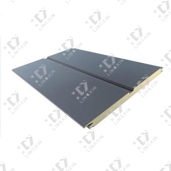 Polyurethane batch refrigerating board