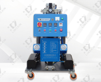 聚氨酯發(fā)泡噴涂機 聚氨酯發(fā)泡噴涂機